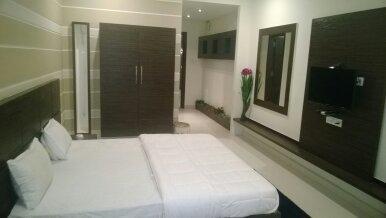 Meghdoot Hotel & Resort Ujjain Room photo